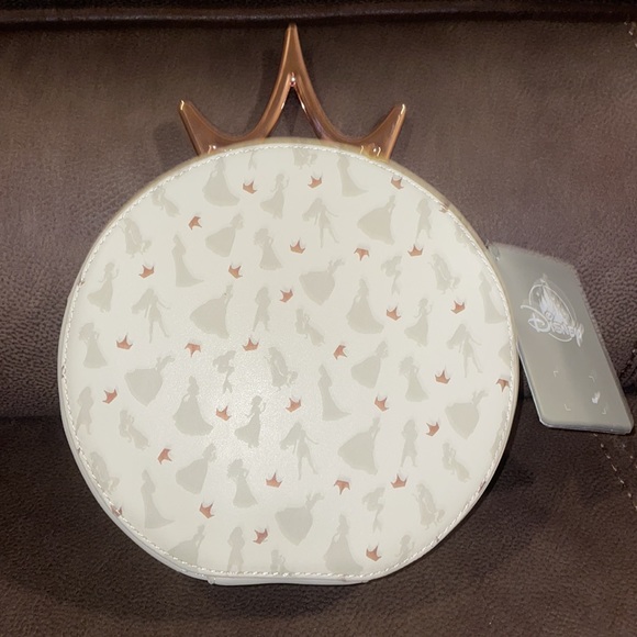 Princess 👑 crossbody - Picture 7 of 9